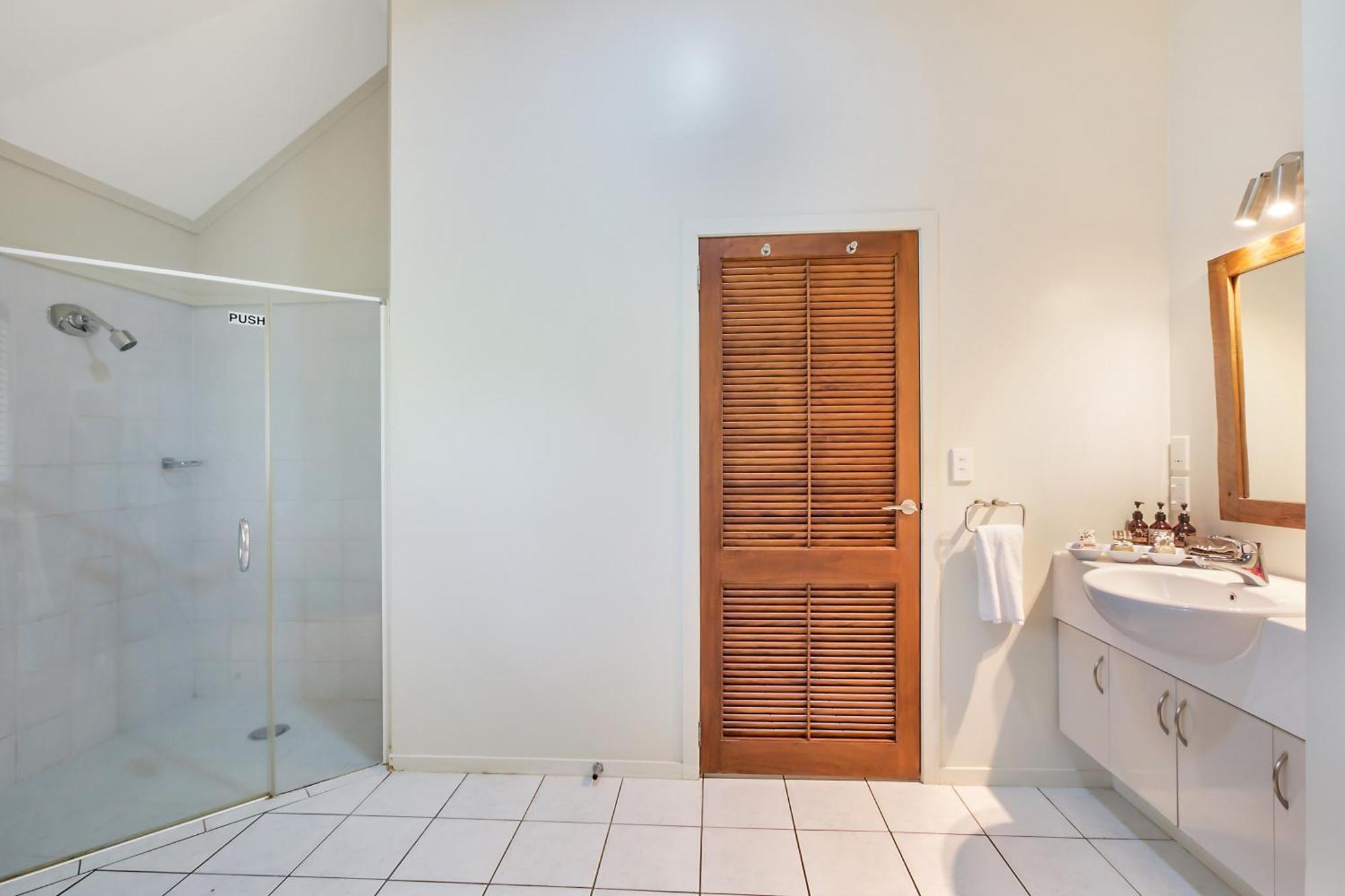 Crown Beach Resort & Spa (Adults Only) Rarotonga Exterior photo